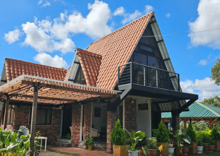 Cabaña y zona de camping Carmentea